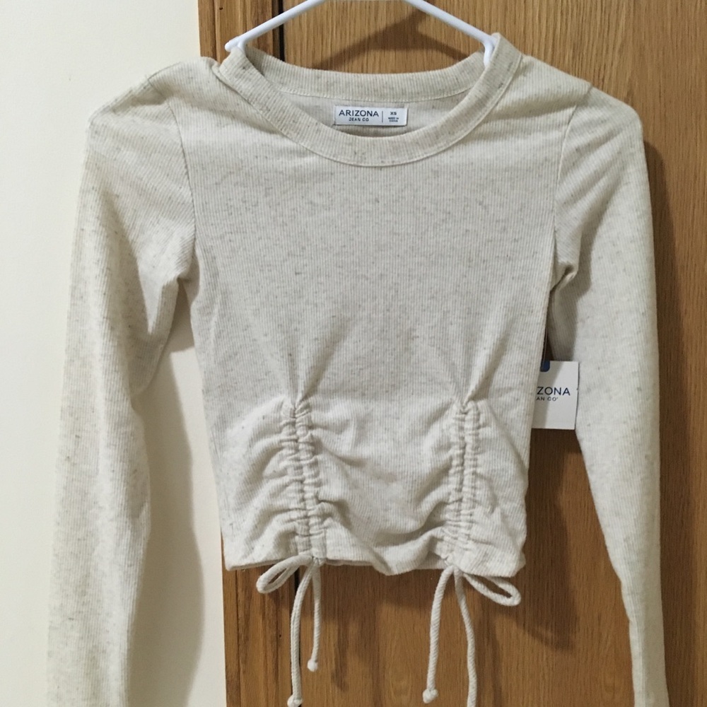 Clinched crop top